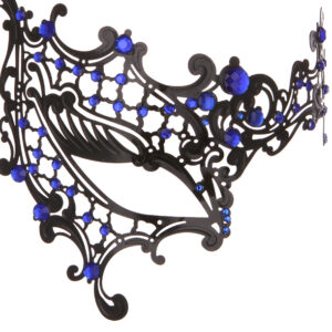 Elegante maschera nera con pietre preziose blu, perfetta per eventi a tema per adulti e feste in costume.